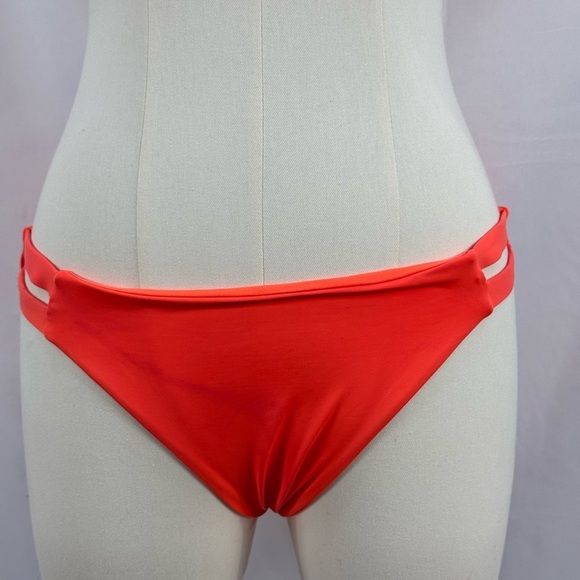 Bright Orange 2 piece Bikini set, Adjustable Straps Size Small - Picture 4 of 9